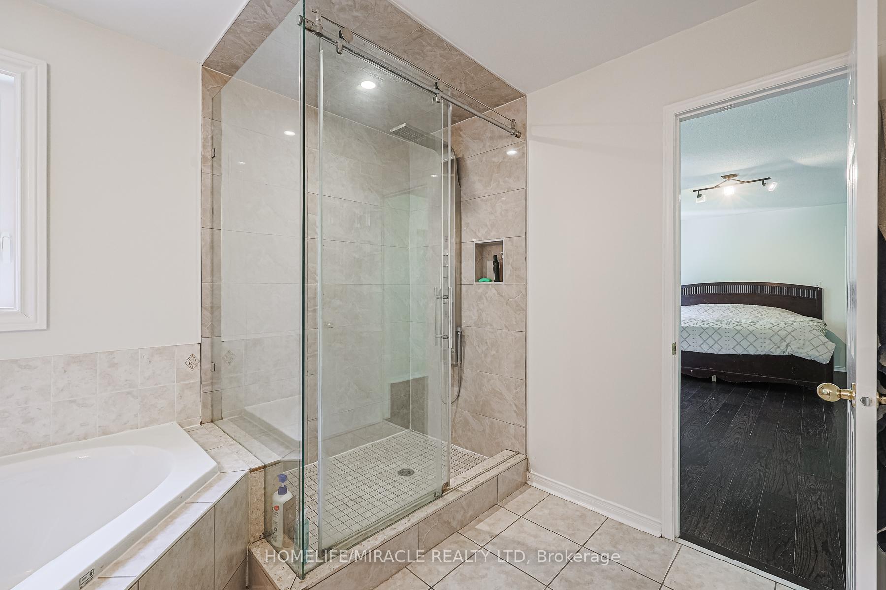 Photo 15 of 1204 Fox Crescent, Milton, Dempsey — HOMEH