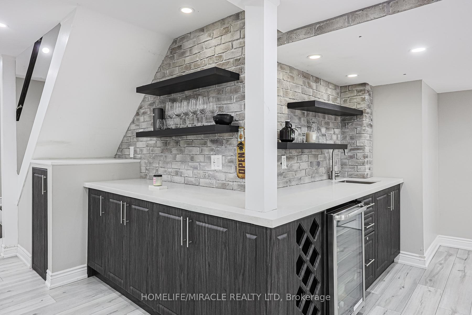 Photo 6 of 1204 Fox Crescent, Milton, Dempsey — HOMEH