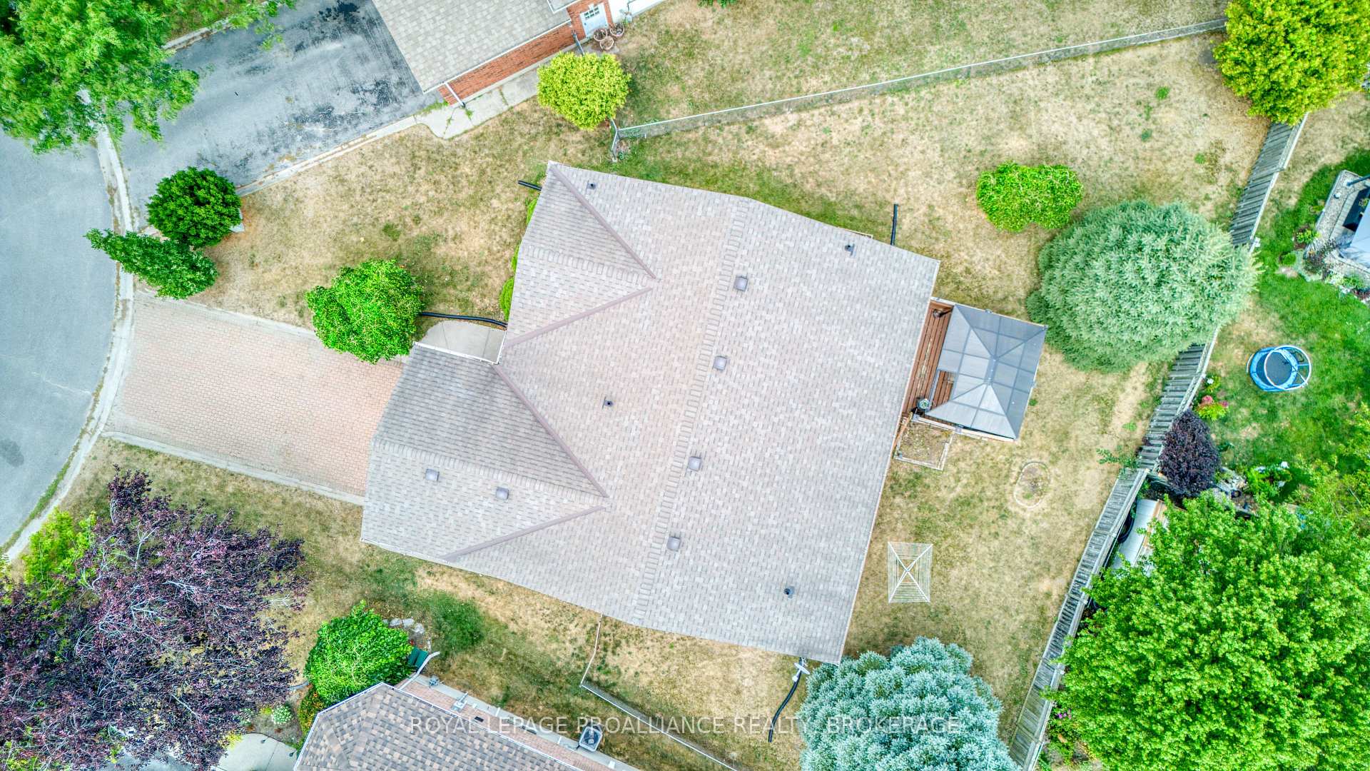 Photo 4 of 826 Bexley Gate, Kingston, East Gardiners Rd — HOMEH