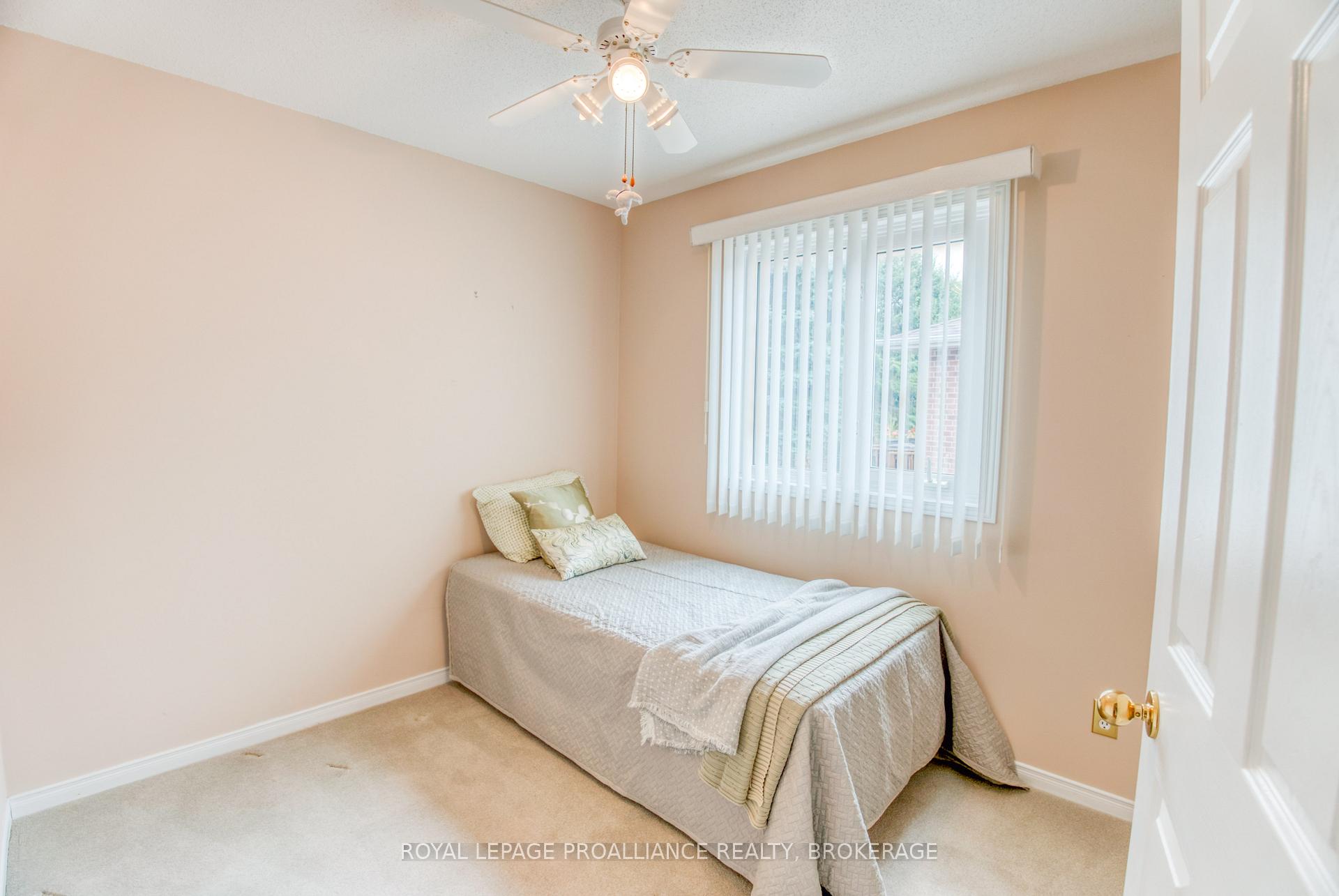 Photo 21 of 826 Bexley Gate, Kingston, East Gardiners Rd — HOMEH