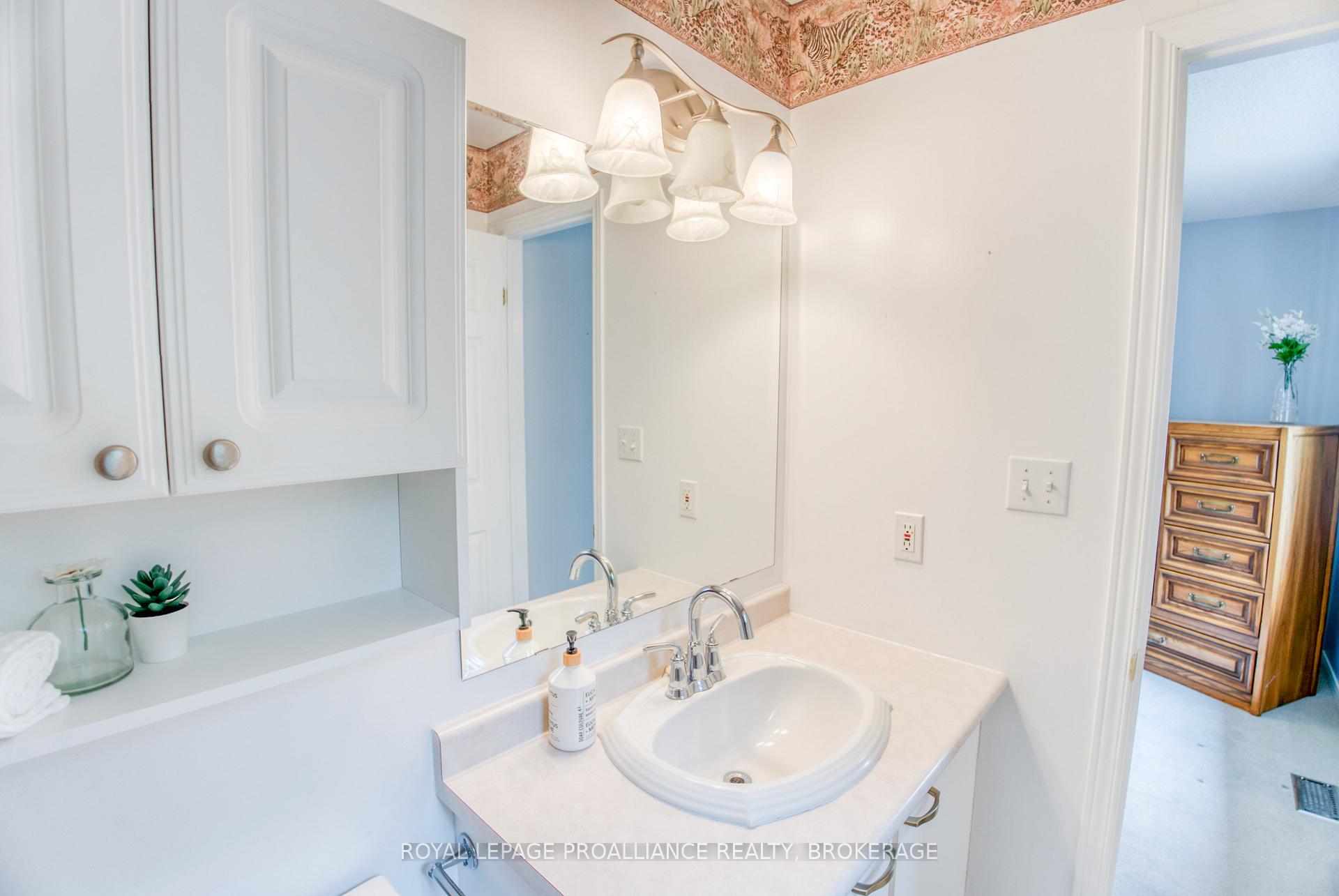 Photo 27 of 826 Bexley Gate, Kingston, East Gardiners Rd — HOMEH