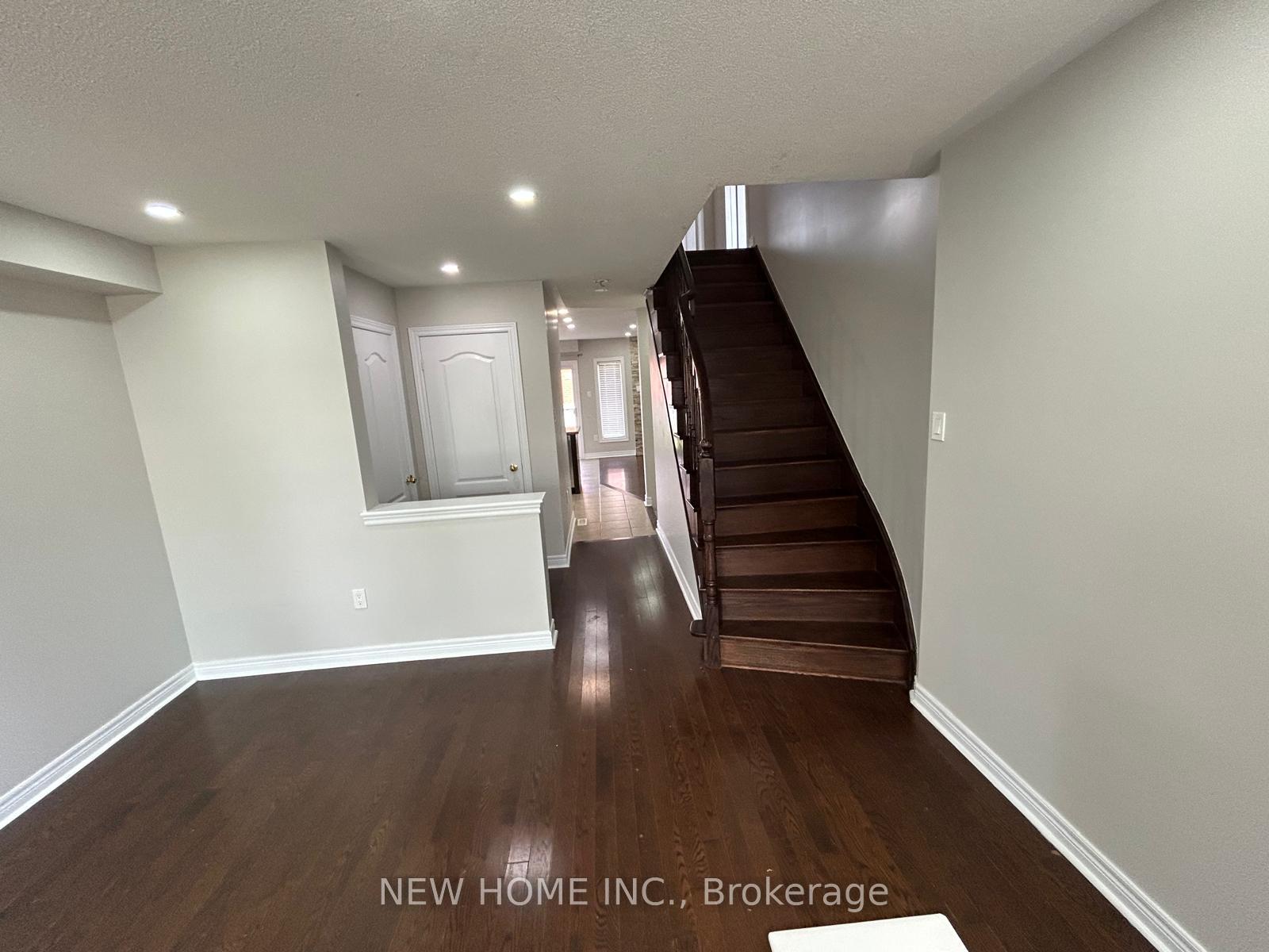 Photo 4 of 498 Vaughan Court, Milton, Scott — HOMEH