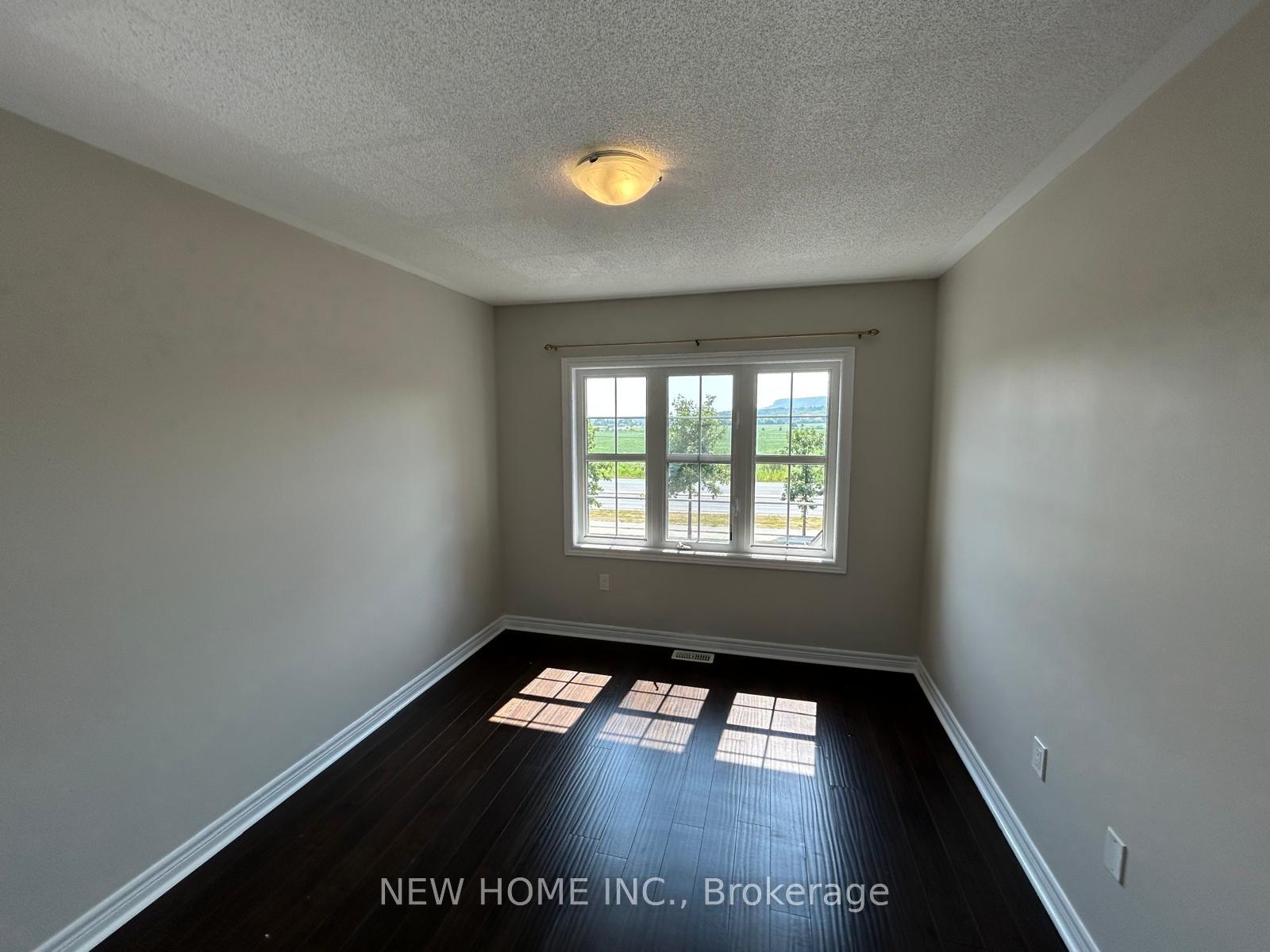 Photo 10 of 498 Vaughan Court, Milton, Scott — HOMEH