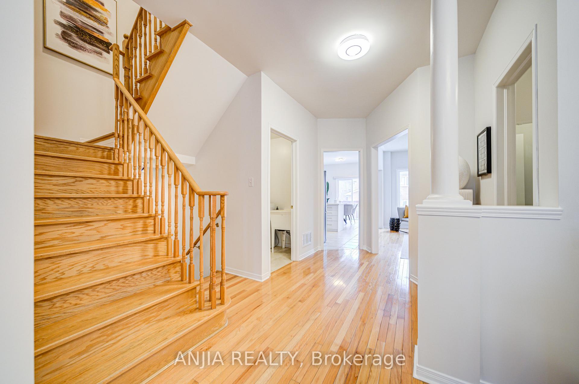 Photo 20 of 308 Caboto Trail, Markham, Village Green-South Unionville — HOMEH
