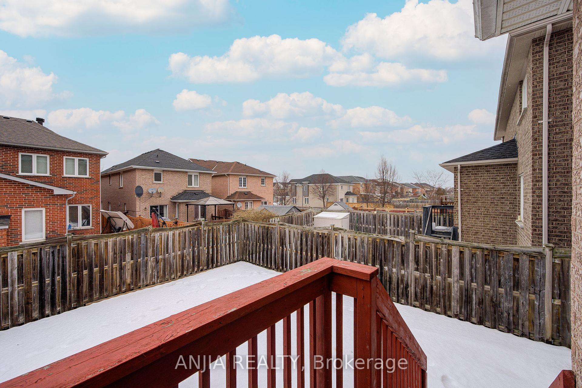 Photo 36 of 308 Caboto Trail, Markham, Village Green-South Unionville — HOMEH