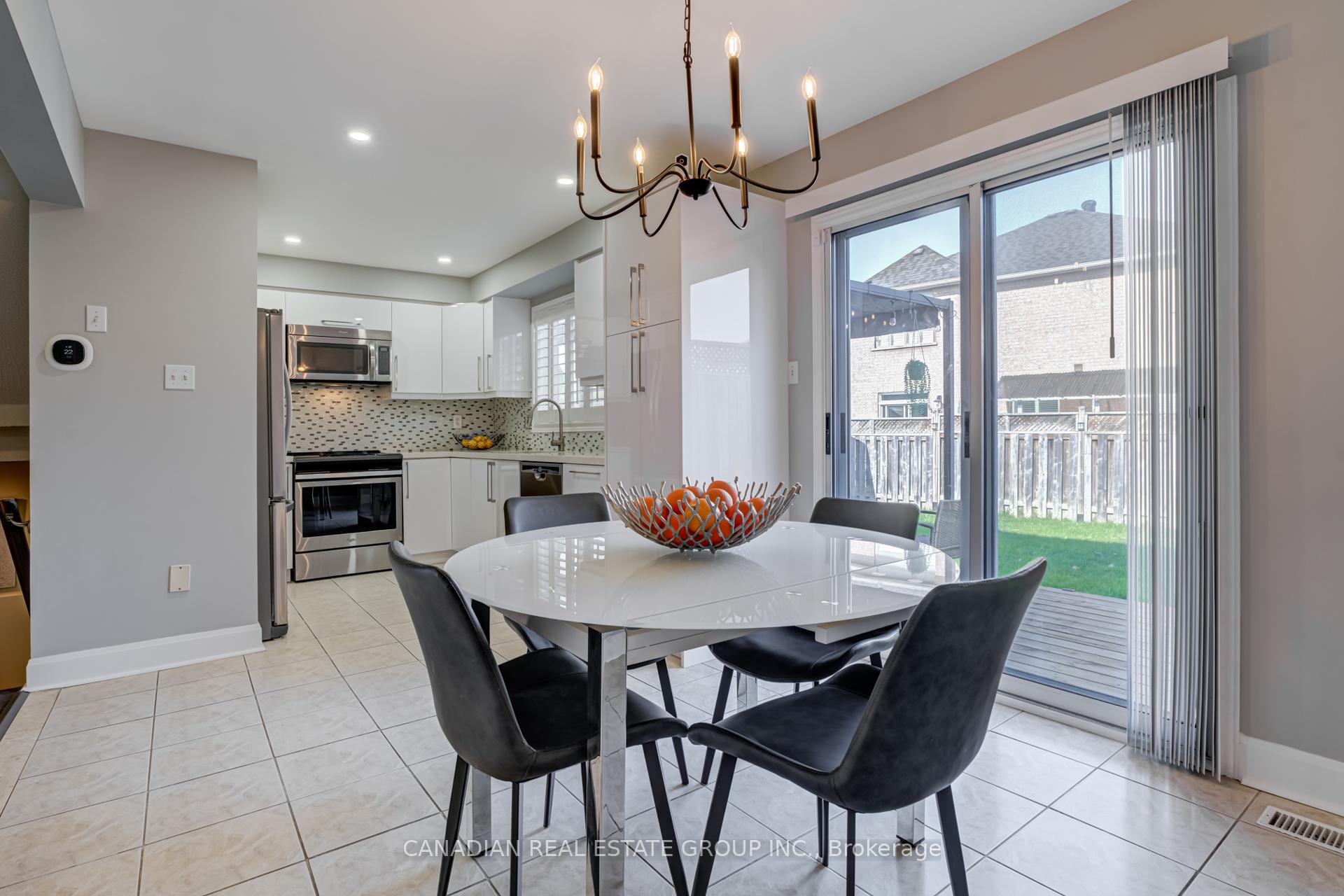 Photo 2 of 1148 Charlton Way, Milton, Dempsey — HOMEH