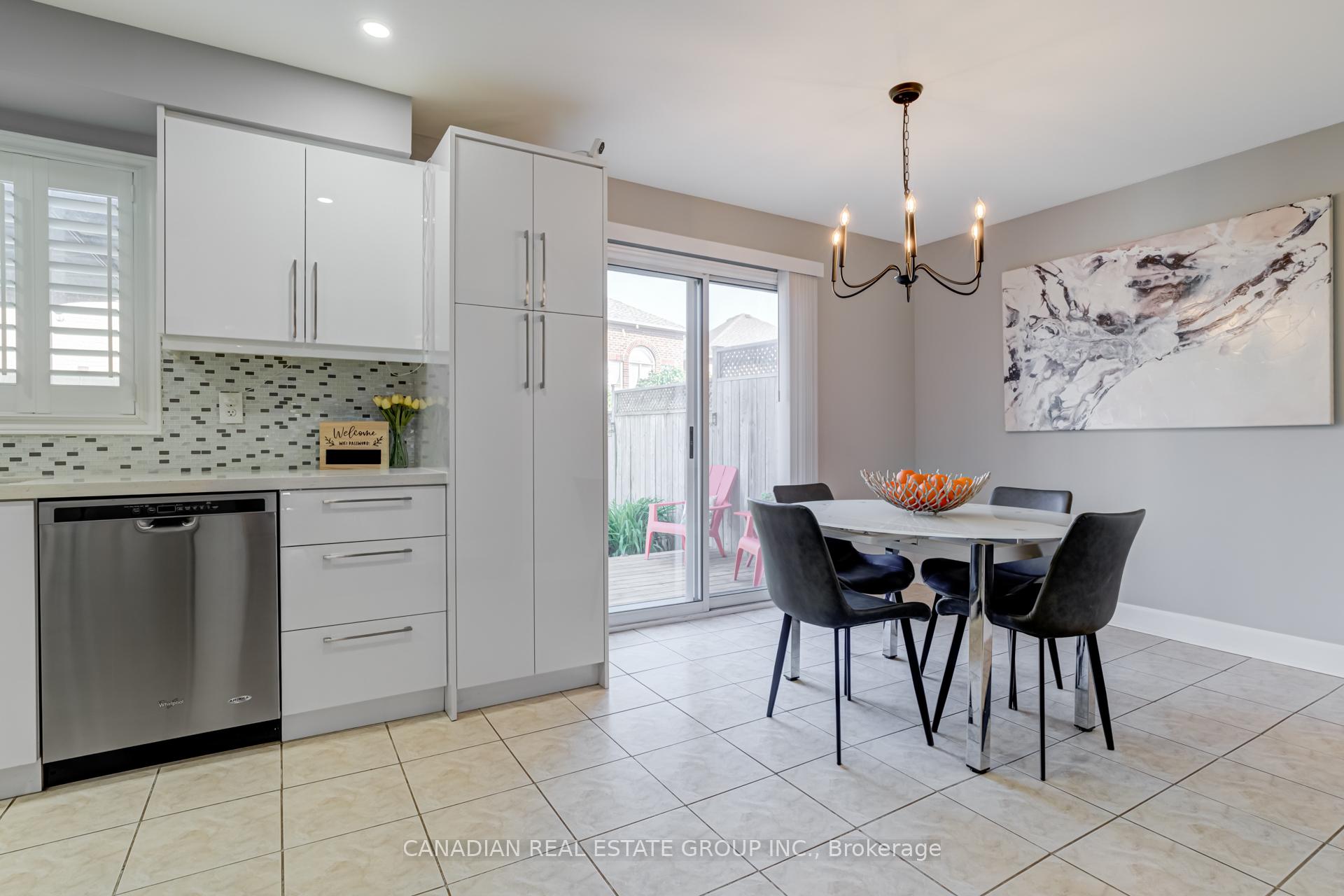 Photo 5 of 1148 Charlton Way, Milton, Dempsey — HOMEH
