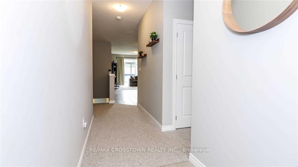 Photo 3 of 977 Wright Drive, Midland — HOMEH