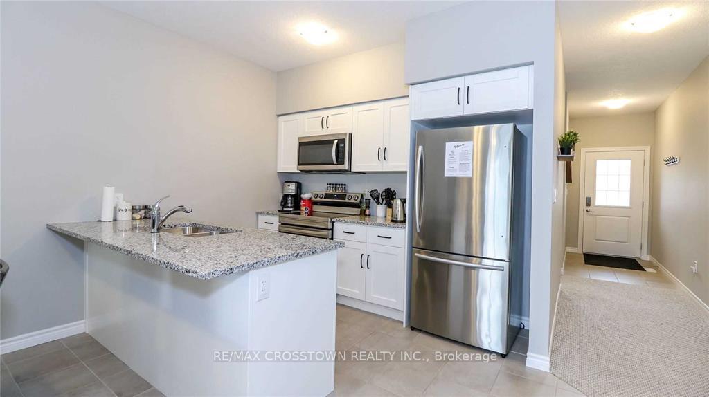 Photo 5 of 977 Wright Drive, Midland — HOMEH