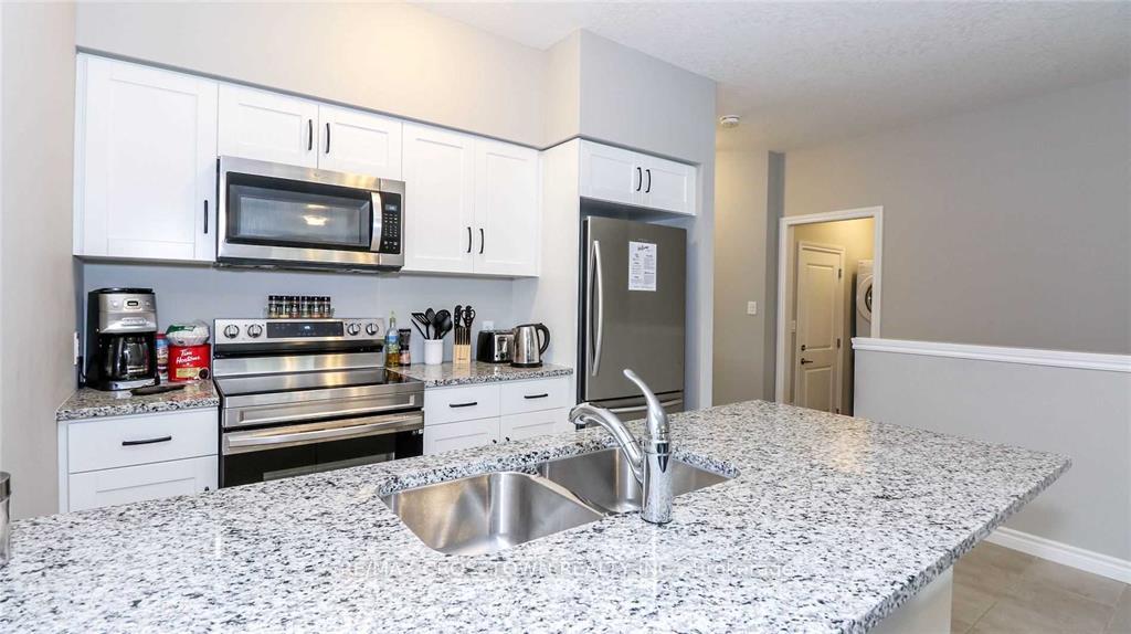 Photo 6 of 977 Wright Drive, Midland — HOMEH
