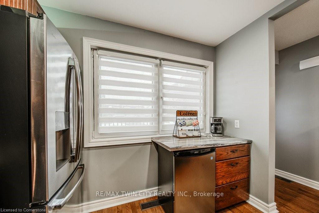 Photo 10 of 141 Charles Best Place, Kitchener — HOMEH
