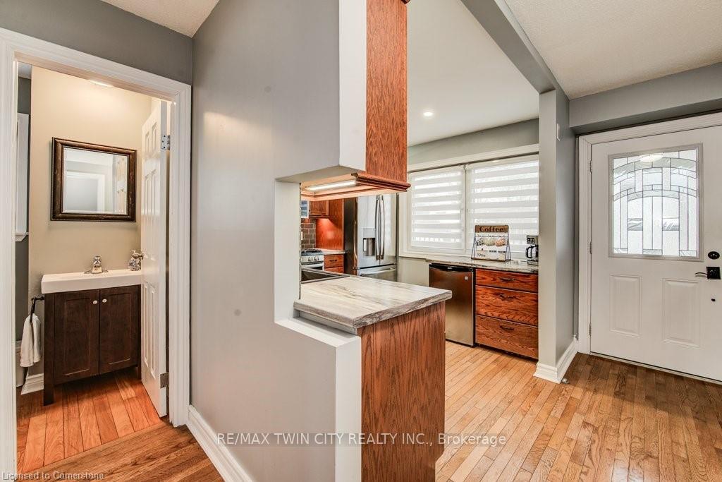Photo 12 of 141 Charles Best Place, Kitchener — HOMEH