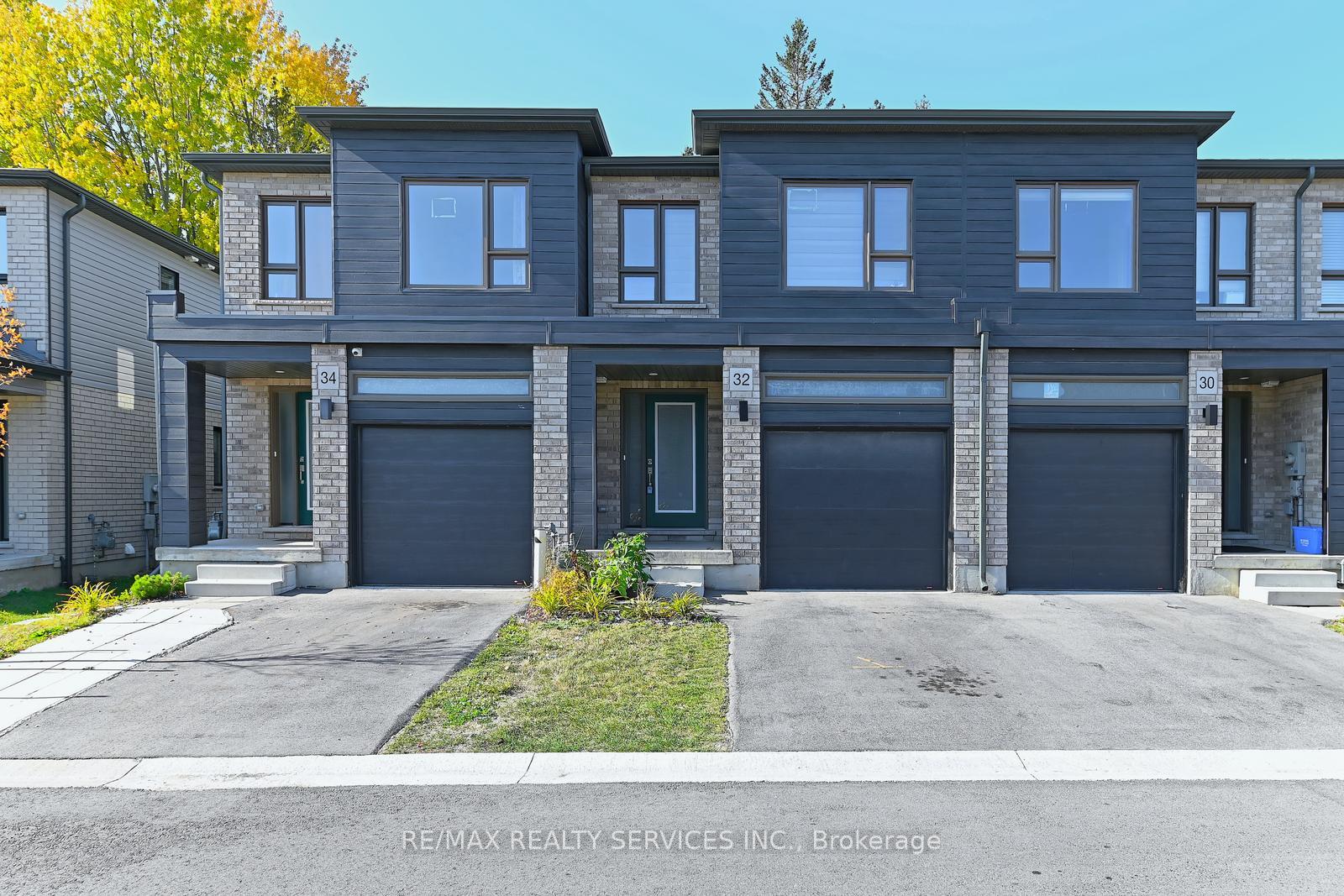 Photo 1 of 32 Pony Way, Kitchener — HOMEH