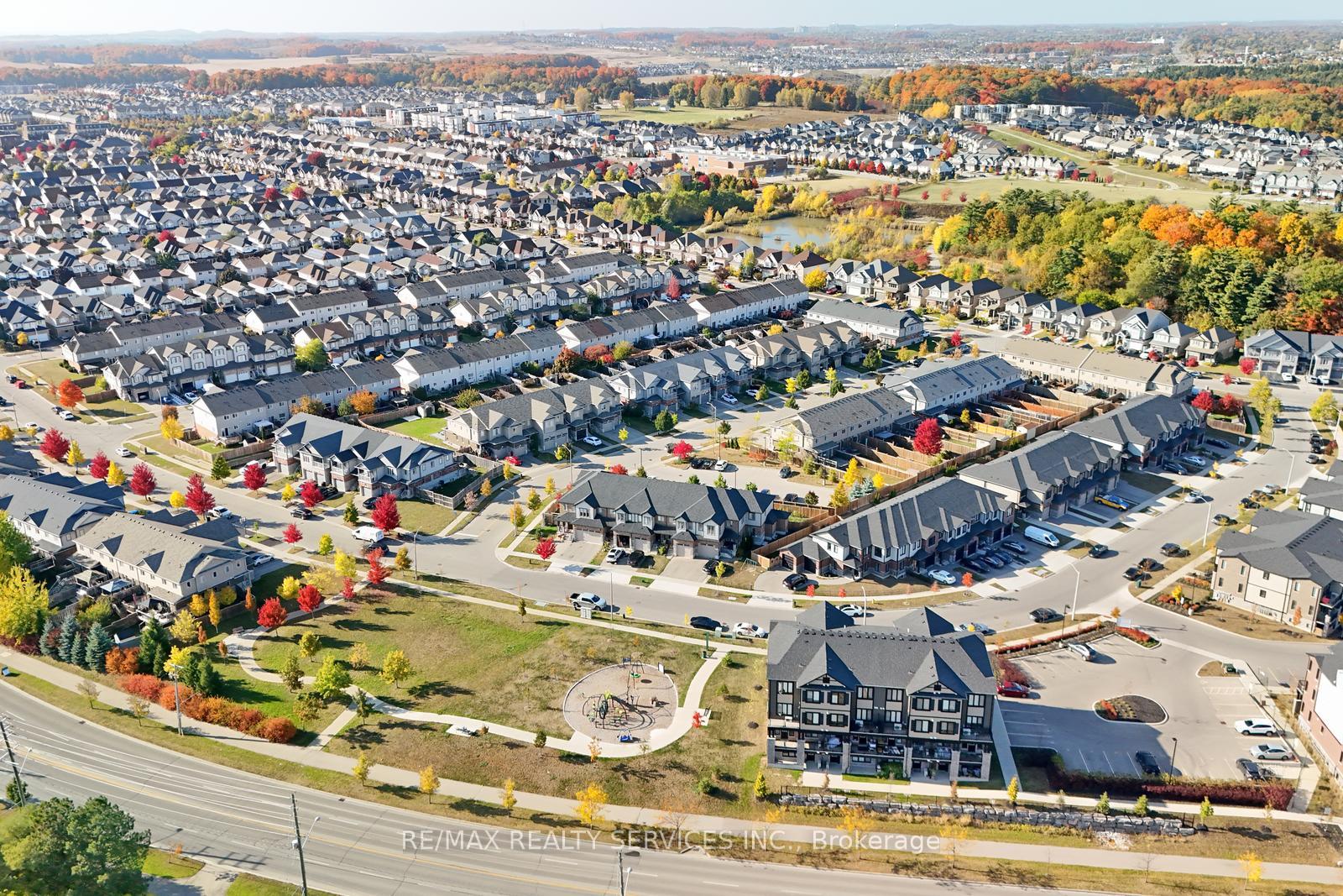 Photo 38 of 32 Pony Way, Kitchener — HOMEH