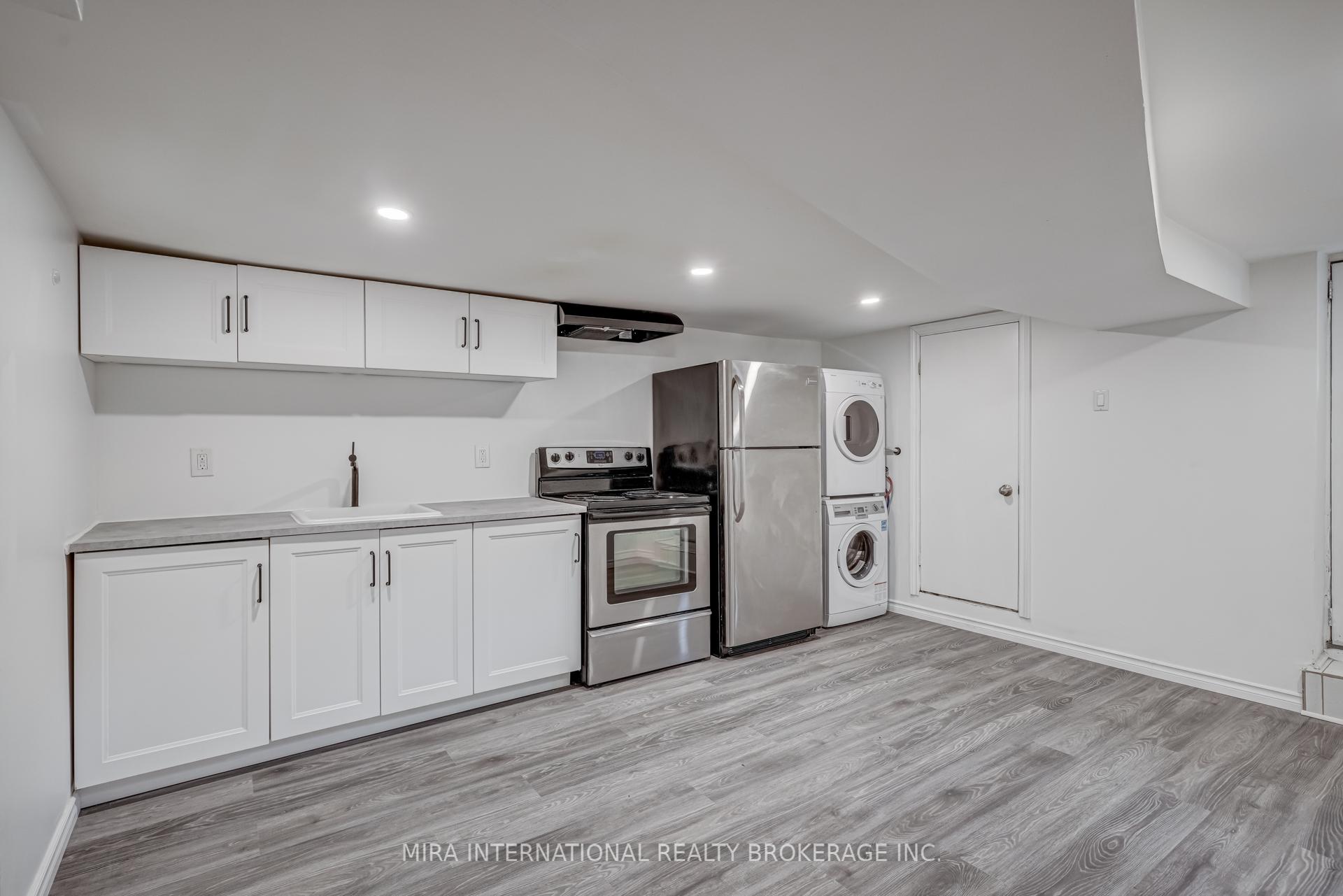 Photo 3 of Unit B, 83 Simcoe Street, Hamilton, North End — HOMEH