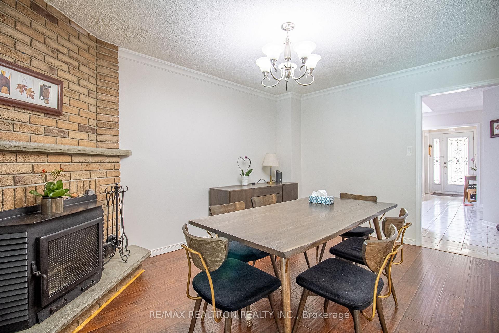 Photo 12 of 44 Graham Crescent, Markham, Raymerville — HOMEH