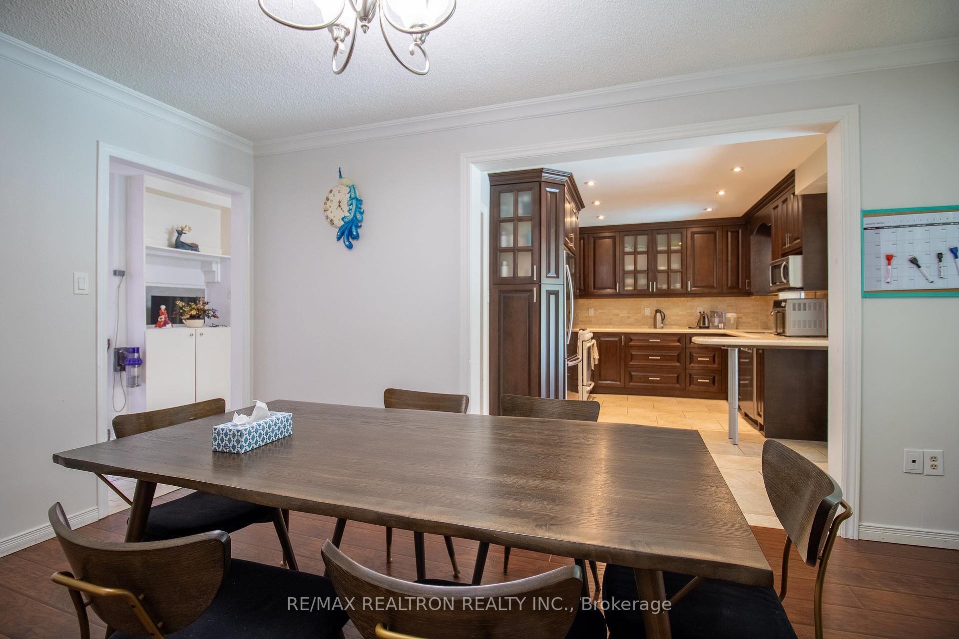 Photo 13 of 44 Graham Crescent, Markham, Raymerville — HOMEH