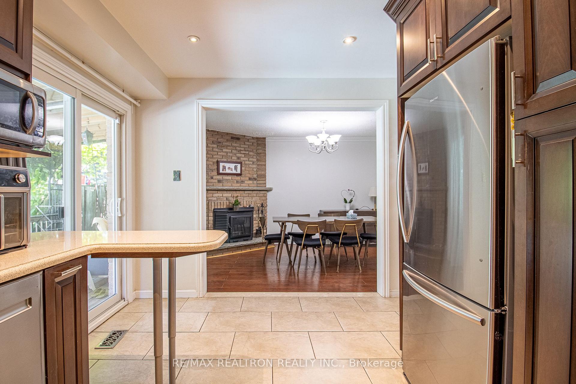 Photo 17 of 44 Graham Crescent, Markham, Raymerville — HOMEH