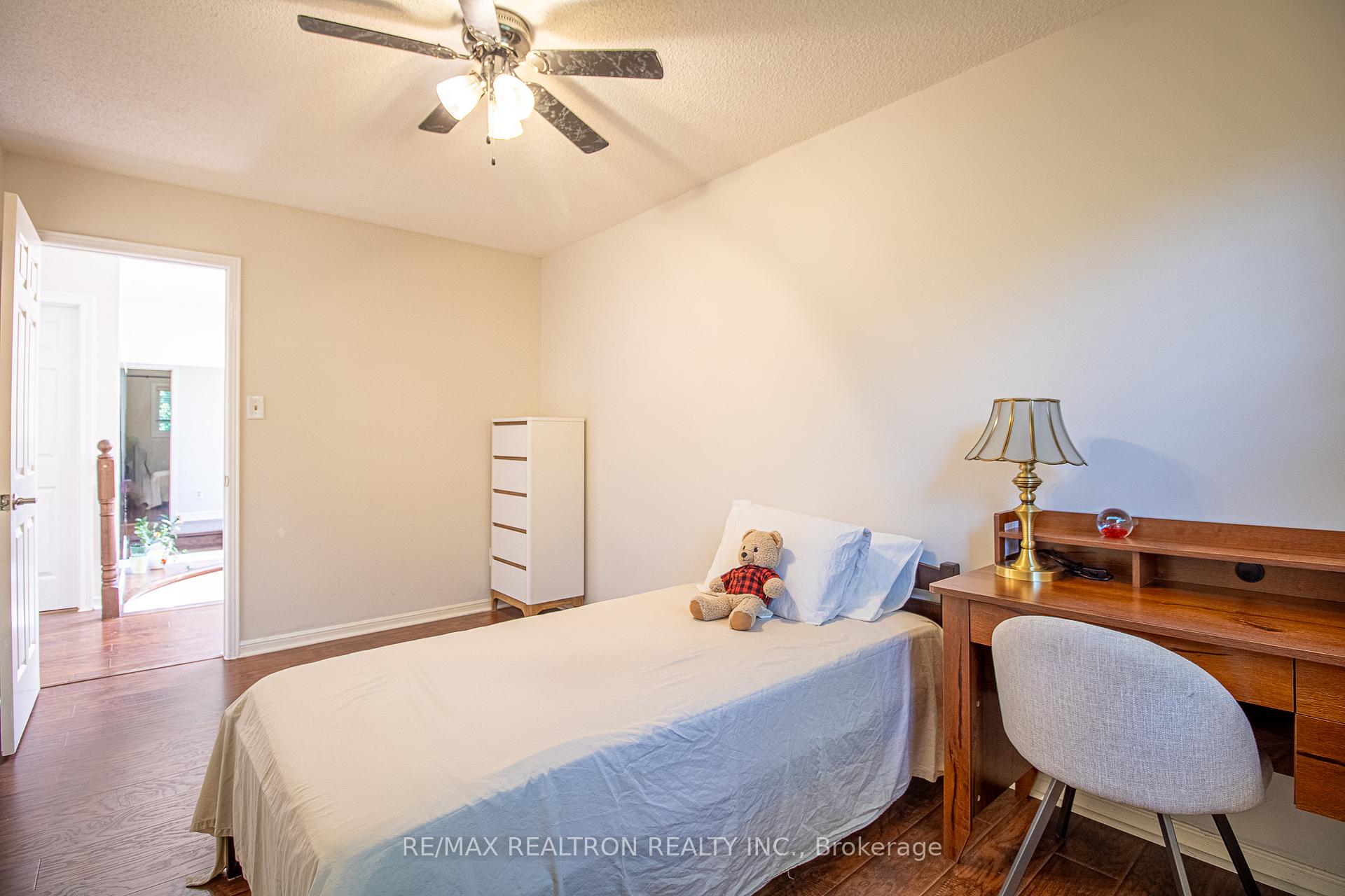 Photo 30 of 44 Graham Crescent, Markham, Raymerville — HOMEH