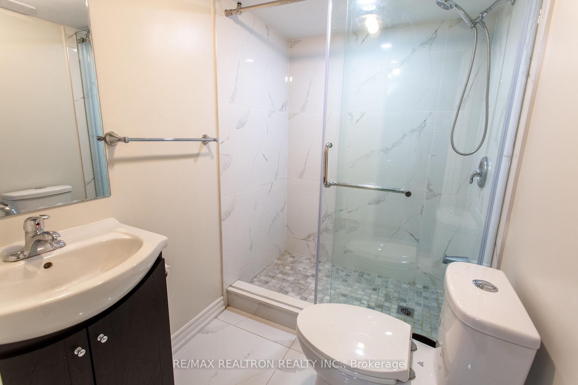 Photo 40 of 44 Graham Crescent, Markham, Raymerville — HOMEH