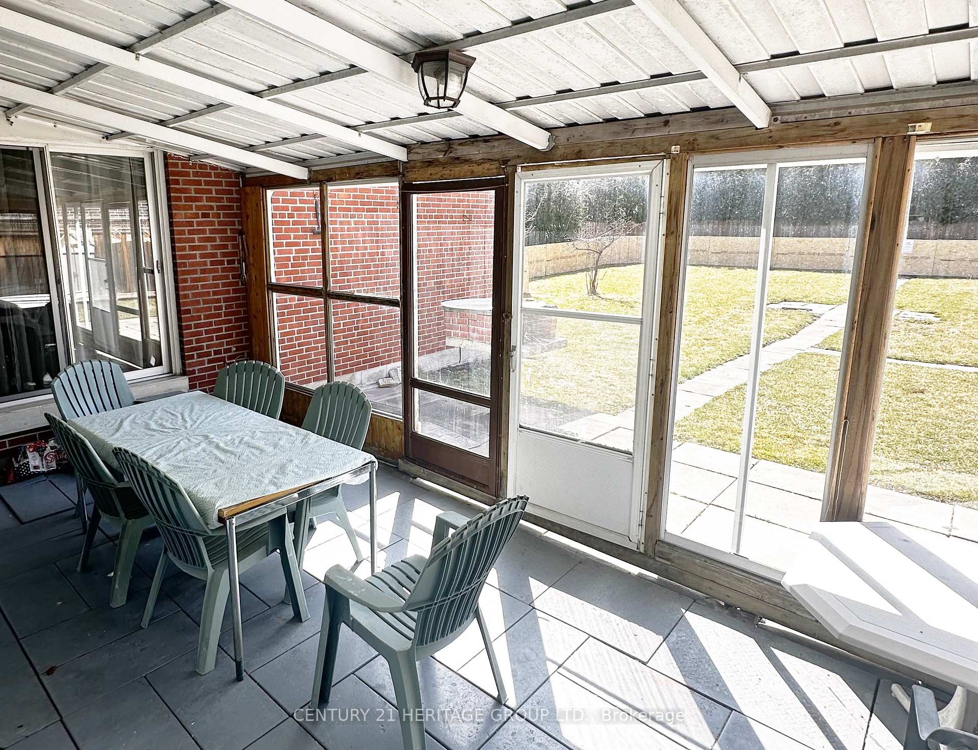 Photo 15 of 2 Windridge Drive, Markham, Bullock — HOMEH