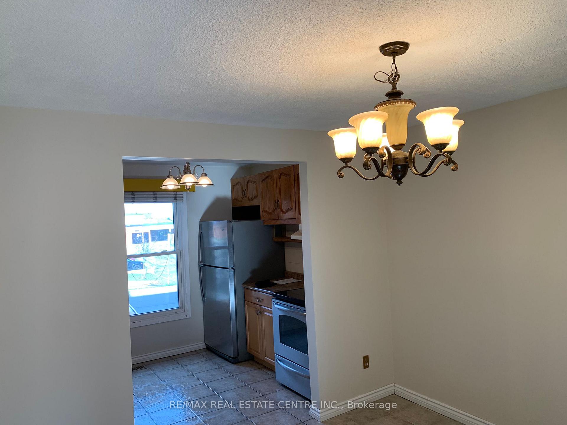 Photo 4 of 43 Albright Road, Hamilton, Vincent — HOMEH
