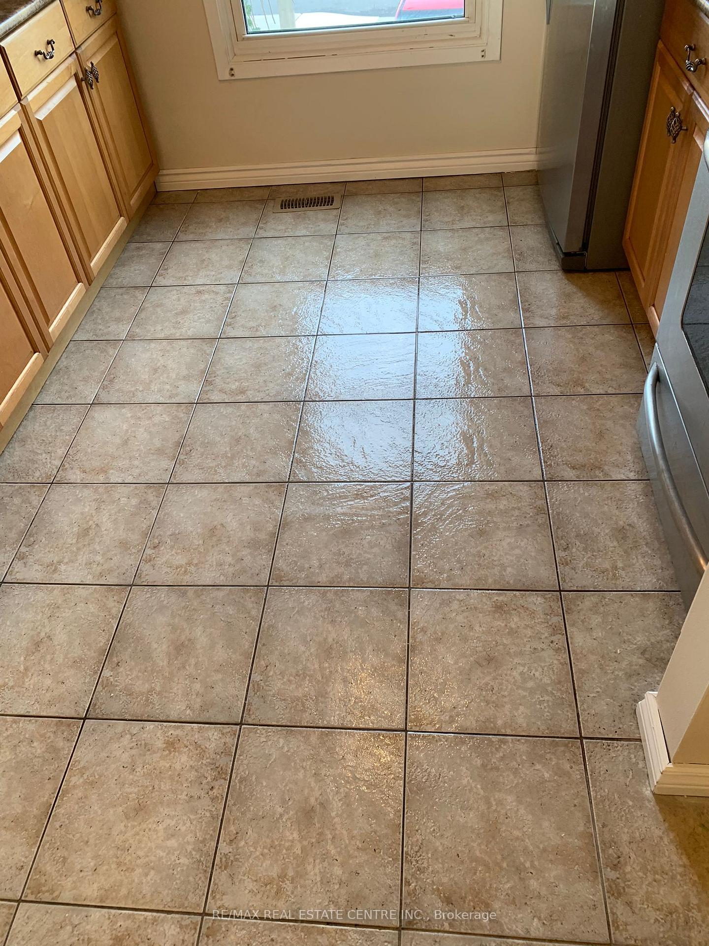 Photo 8 of 43 Albright Road, Hamilton, Vincent — HOMEH