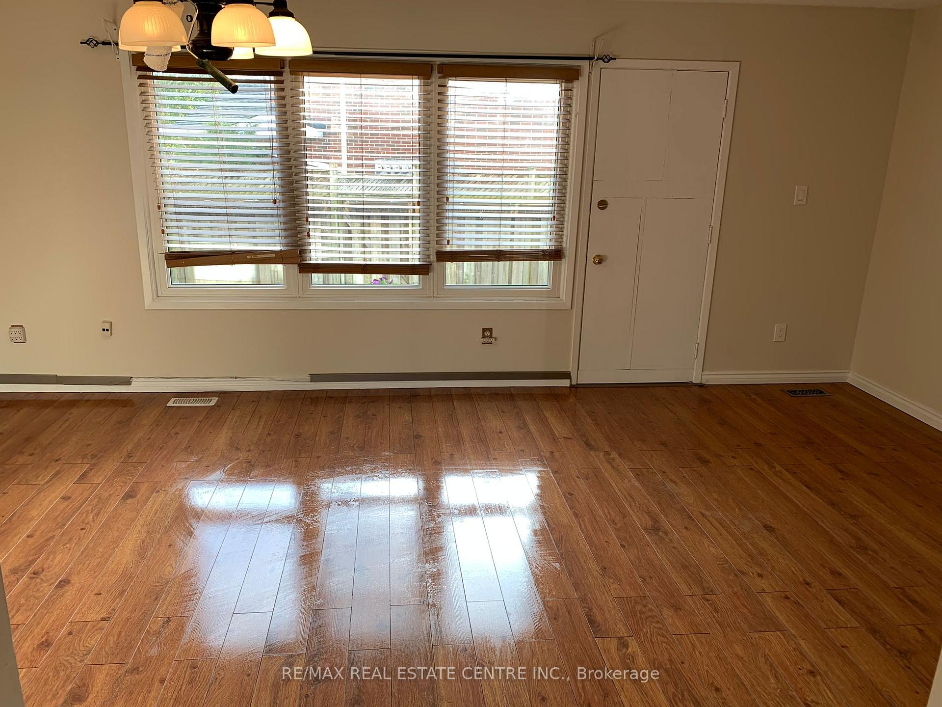 Photo 13 of 43 Albright Road, Hamilton, Vincent — HOMEH