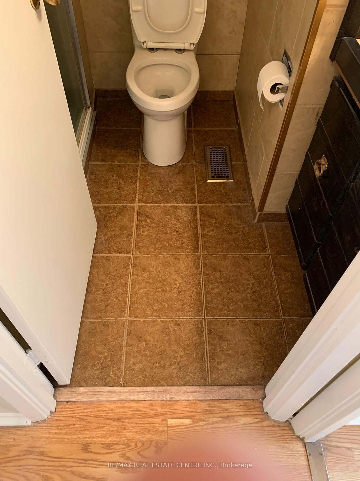 Photo 21 of 43 Albright Road, Hamilton, Vincent — HOMEH