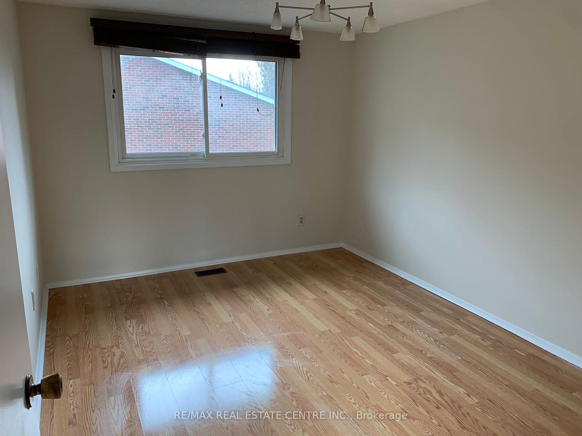 Photo 28 of 43 Albright Road, Hamilton, Vincent — HOMEH