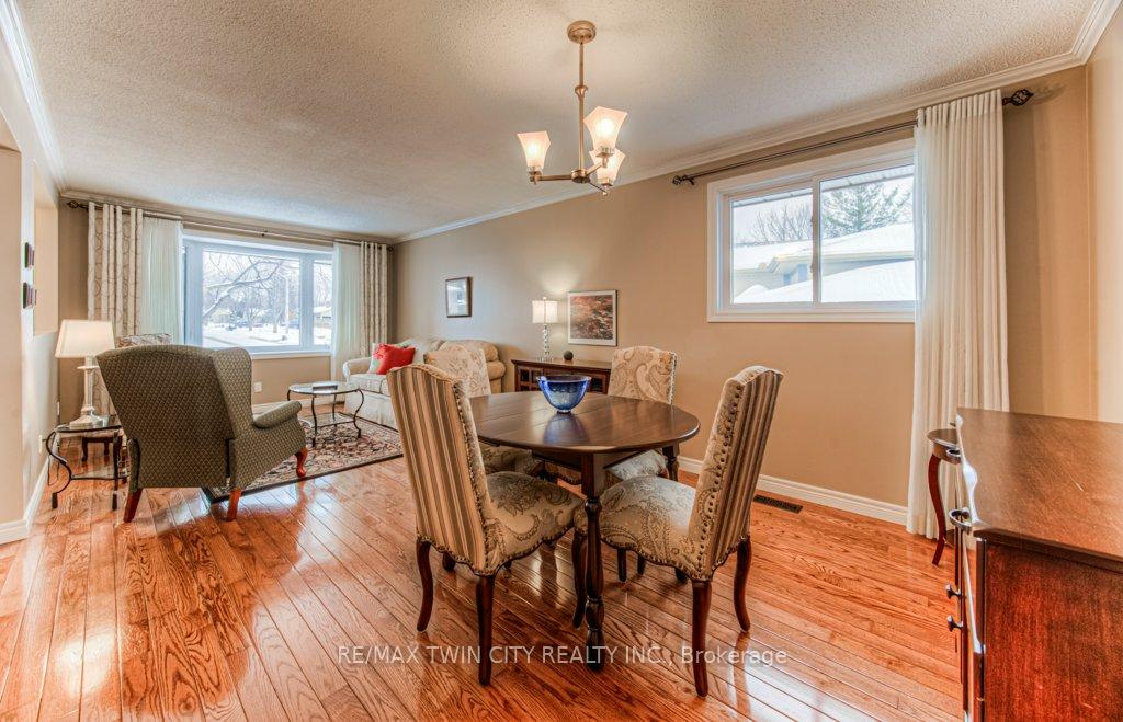 Photo 12 of 94 Nipigon Street, Kitchener — HOMEH