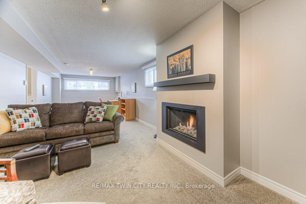 Photo 34 of 94 Nipigon Street, Kitchener — HOMEH