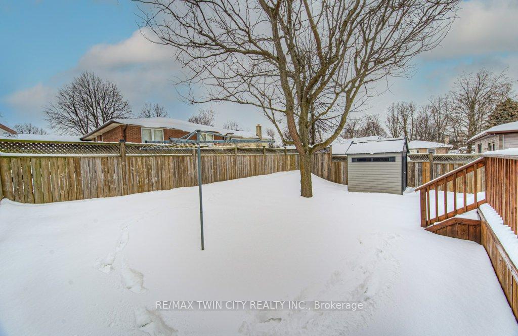 Photo 36 of 94 Nipigon Street, Kitchener — HOMEH