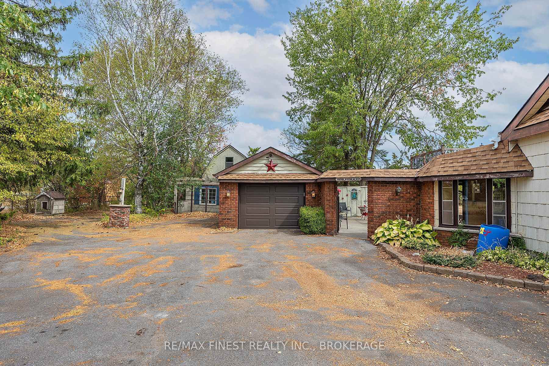 Photo 3 of 2204 Unity Road, Kingston, City North of 401 — HOMEH