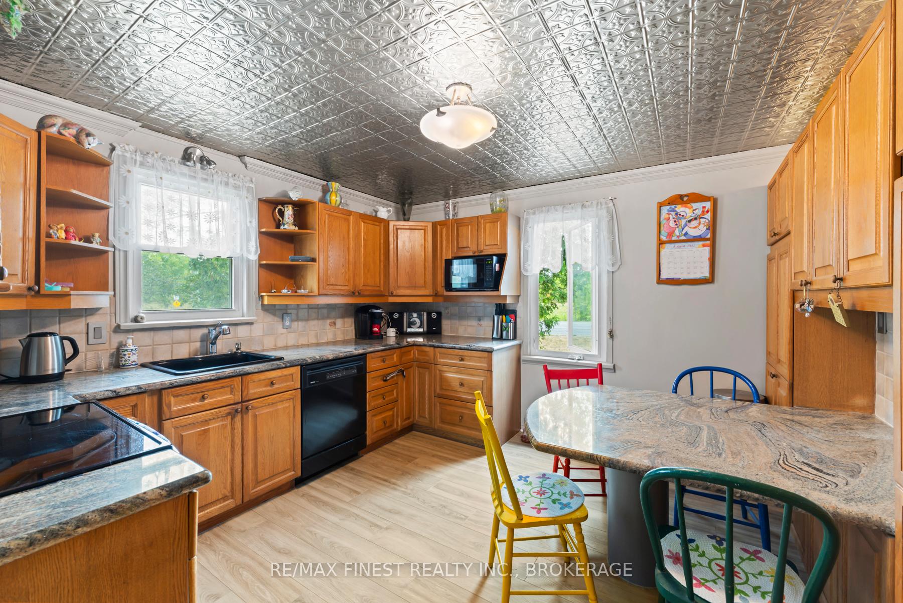 Photo 8 of 2204 Unity Road, Kingston, City North of 401 — HOMEH