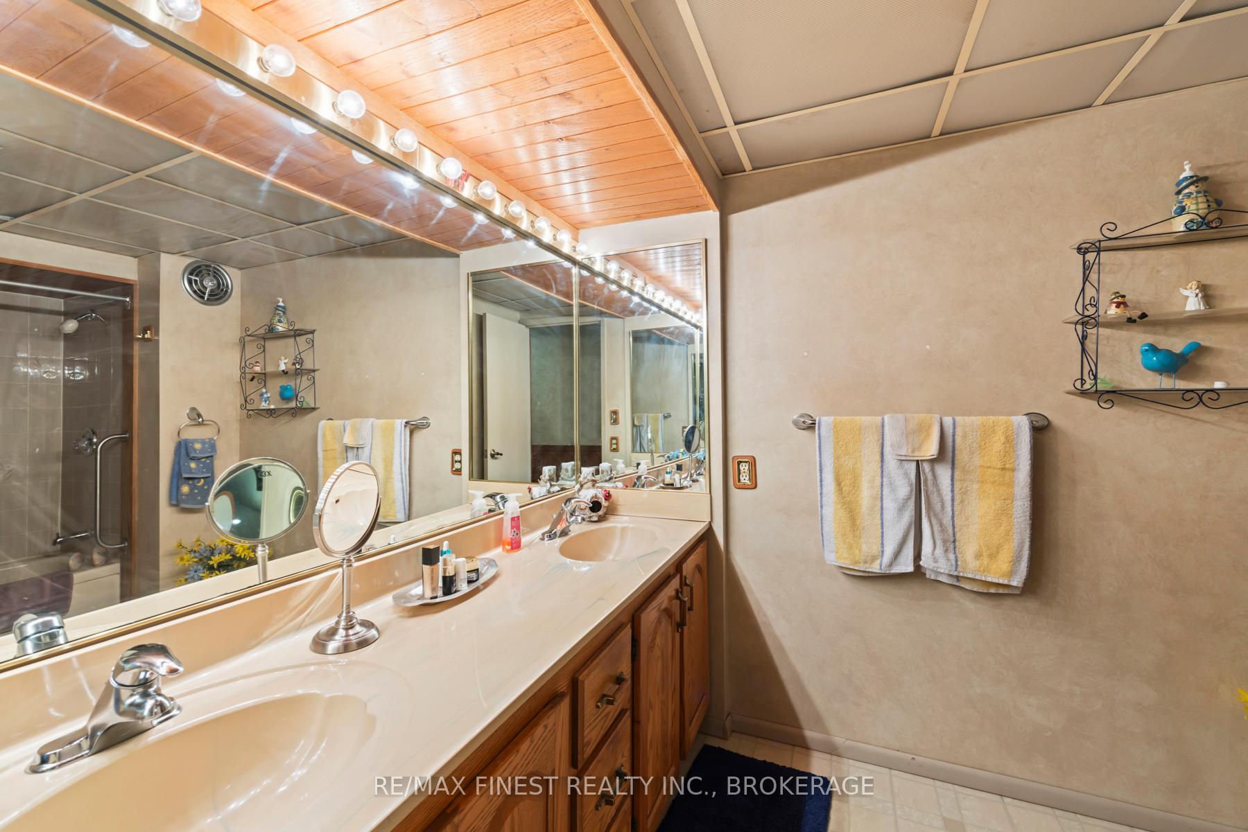 Photo 12 of 2204 Unity Road, Kingston, City North of 401 — HOMEH