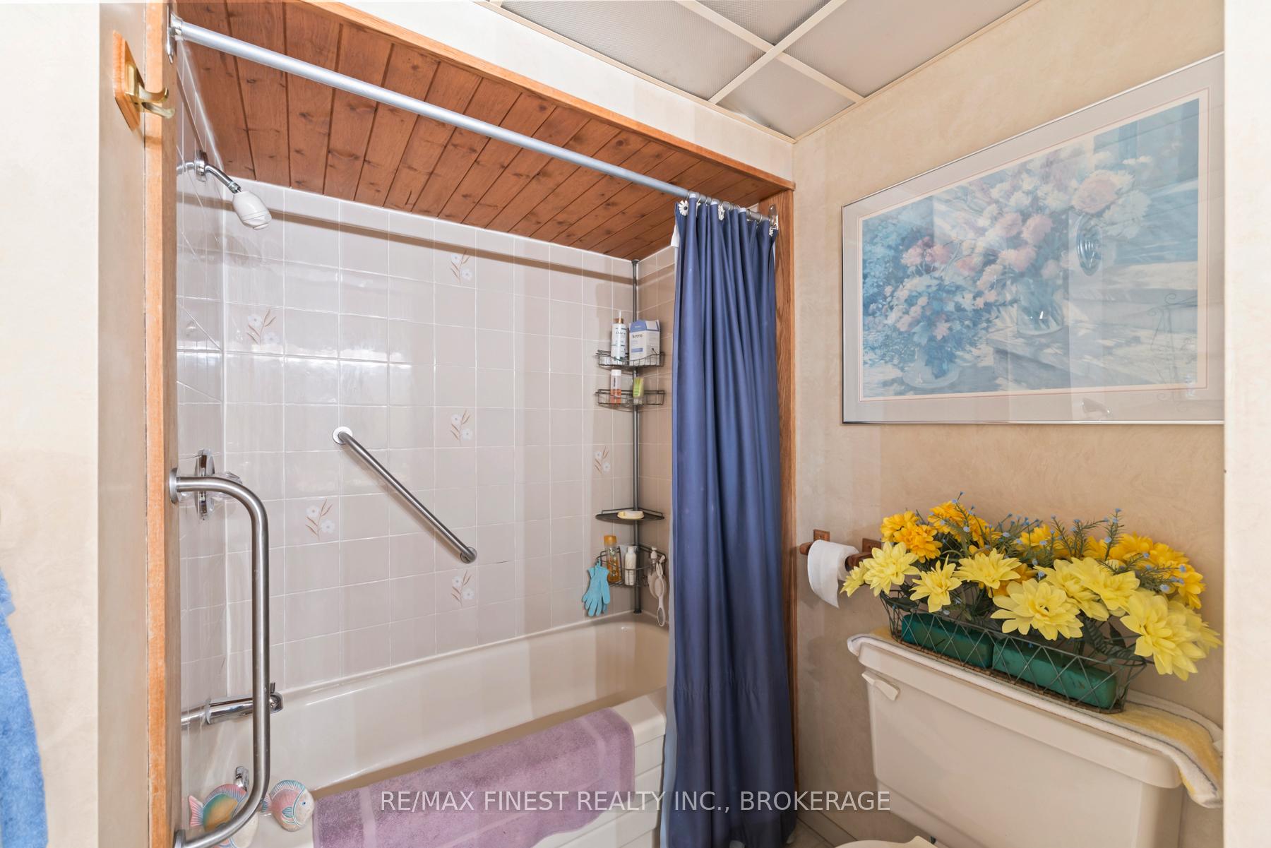 Photo 13 of 2204 Unity Road, Kingston, City North of 401 — HOMEH