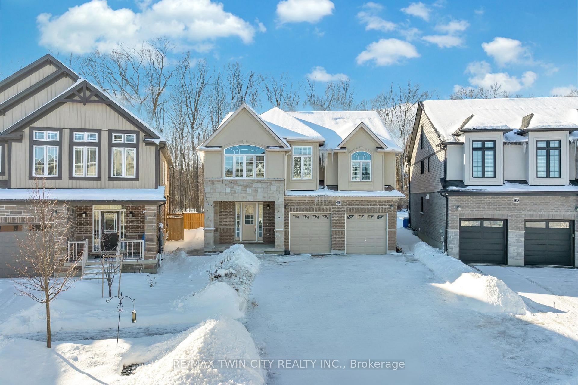 Front of 285 Sedgewood Street