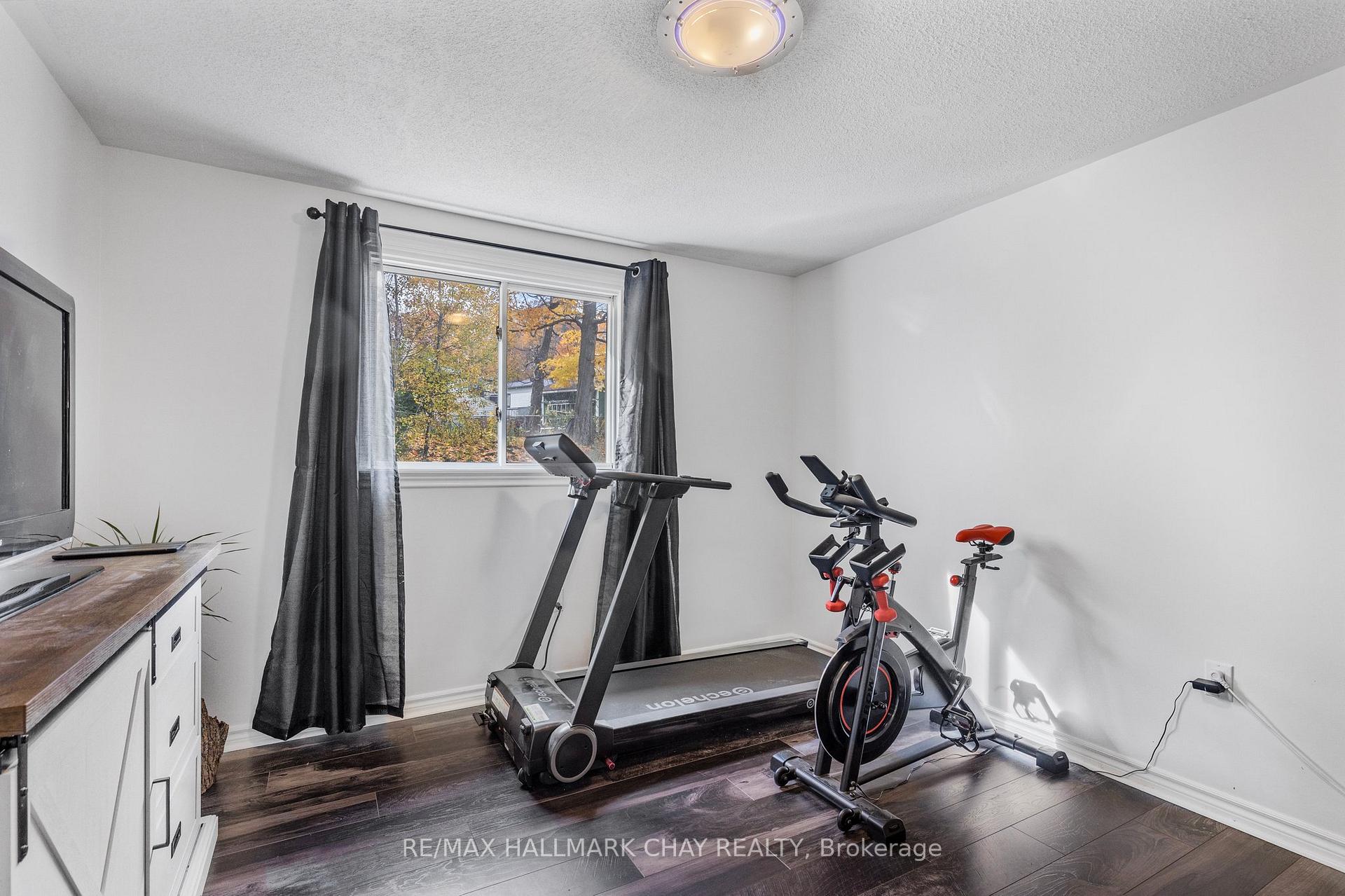 Photo 16 of 787 Birchwood Drive, Midland — HOMEH