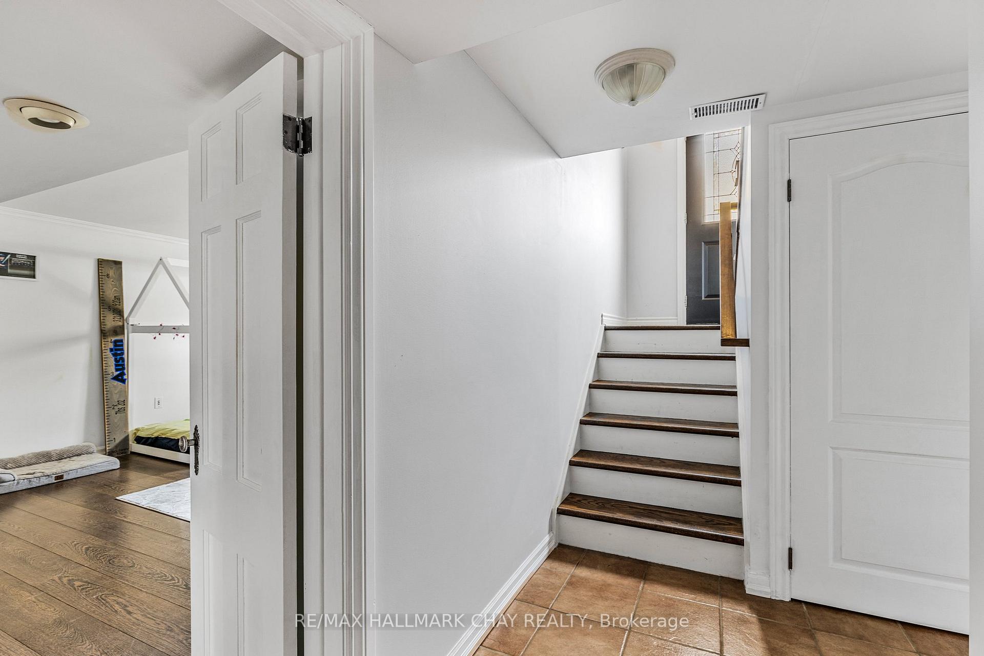 Photo 19 of 787 Birchwood Drive, Midland — HOMEH