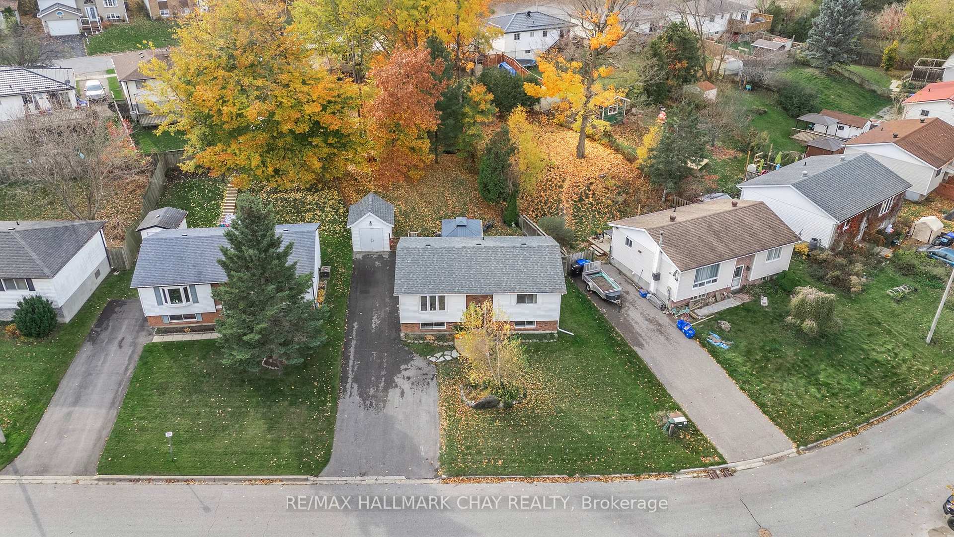 Photo 29 of 787 Birchwood Drive, Midland — HOMEH