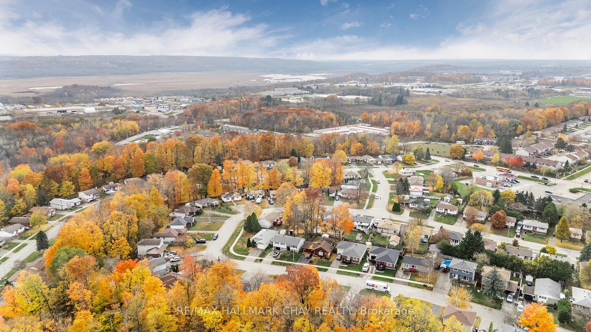 Photo 33 of 787 Birchwood Drive, Midland — HOMEH