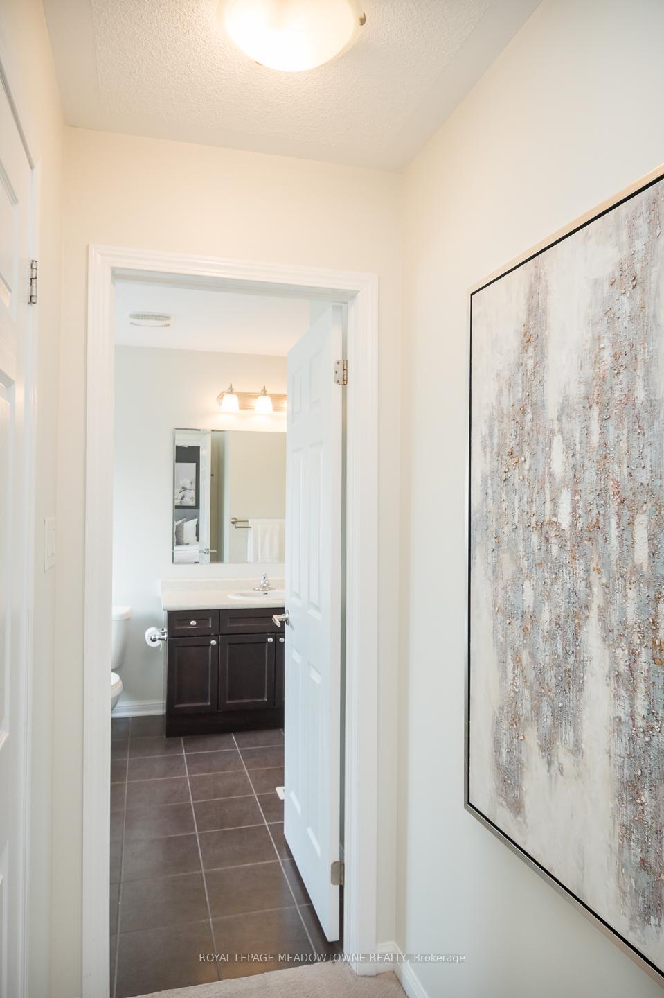 Photo 7 of 501 Tyrone Crescent, Milton, Willmott — HOMEH