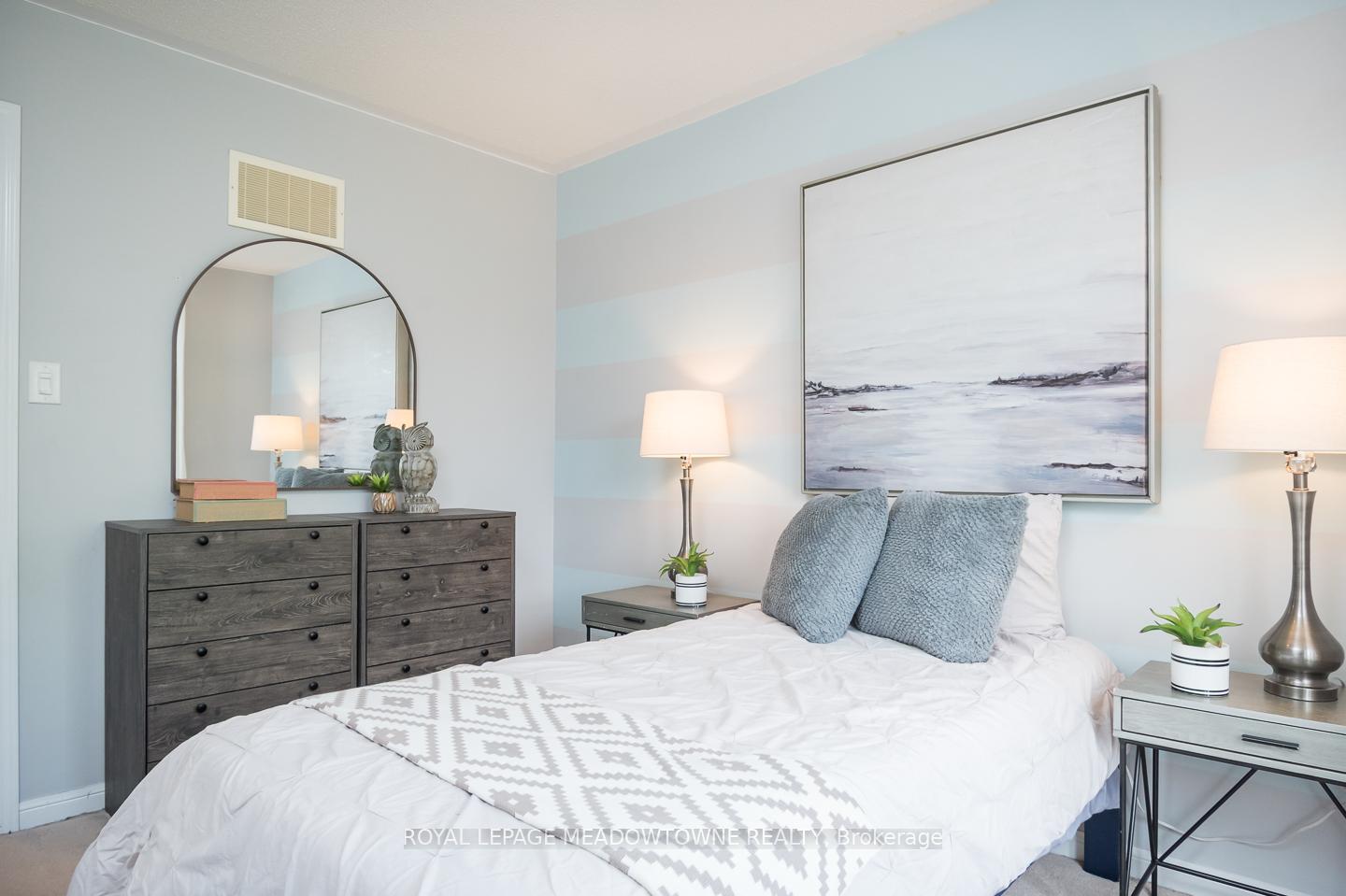 Photo 22 of 501 Tyrone Crescent, Milton, Willmott — HOMEH