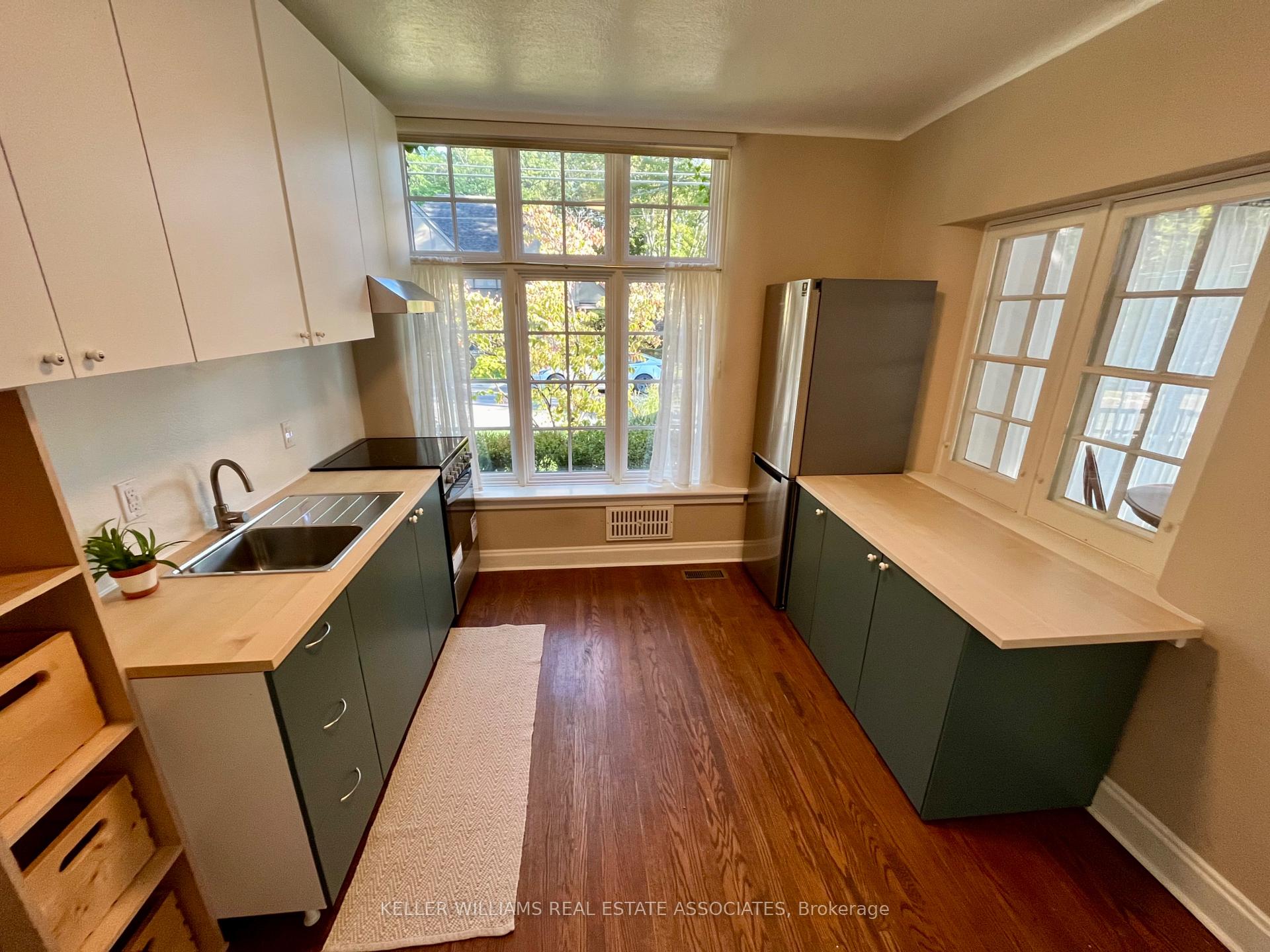 Photo 6 of 66 Oak Knoll Drive, Hamilton, Westdale — HOMEH