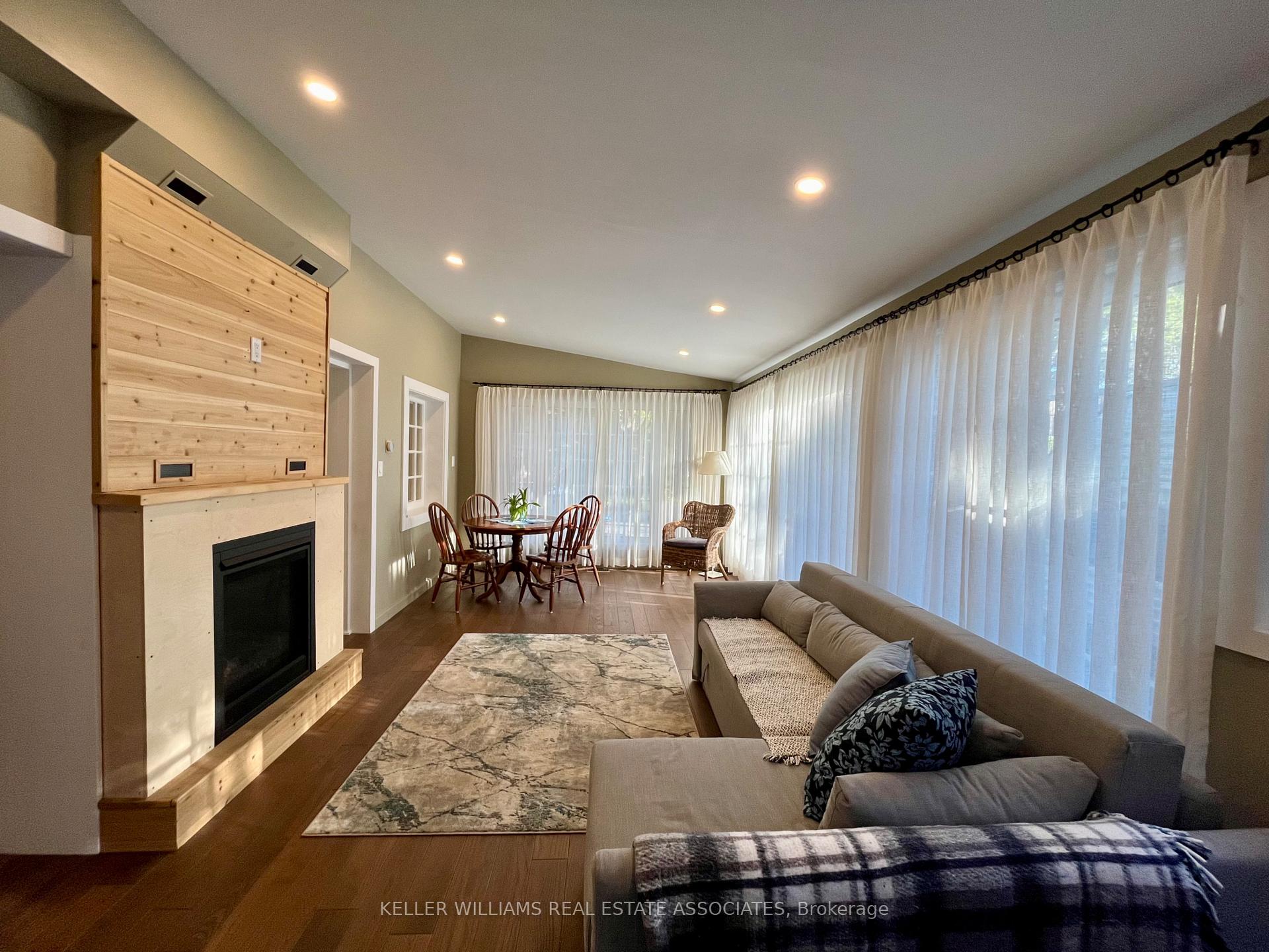 Photo 7 of 66 Oak Knoll Drive, Hamilton, Westdale — HOMEH