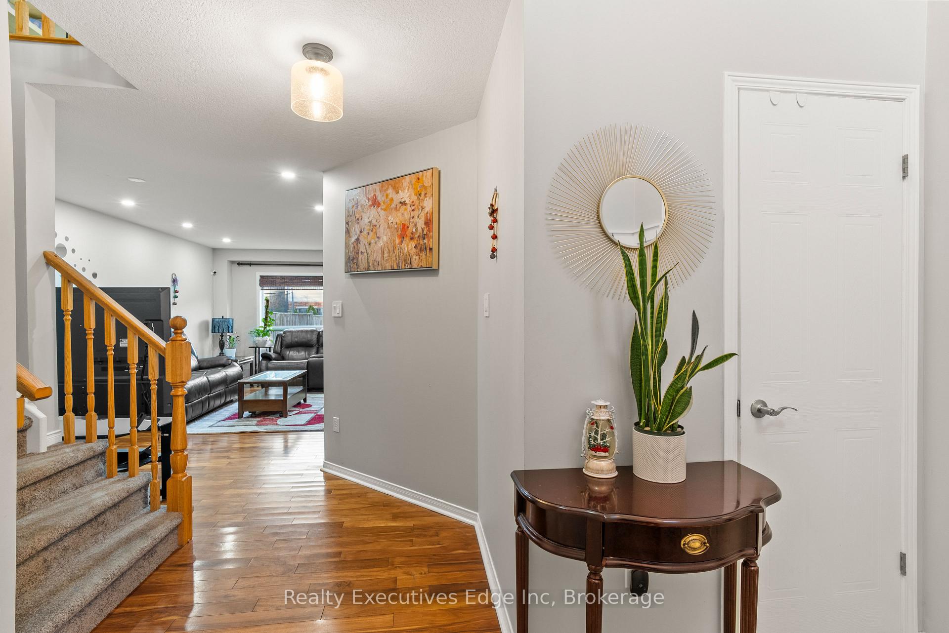 Photo 6 of 138 Dubrick Crescent, Kitchener — HOMEH