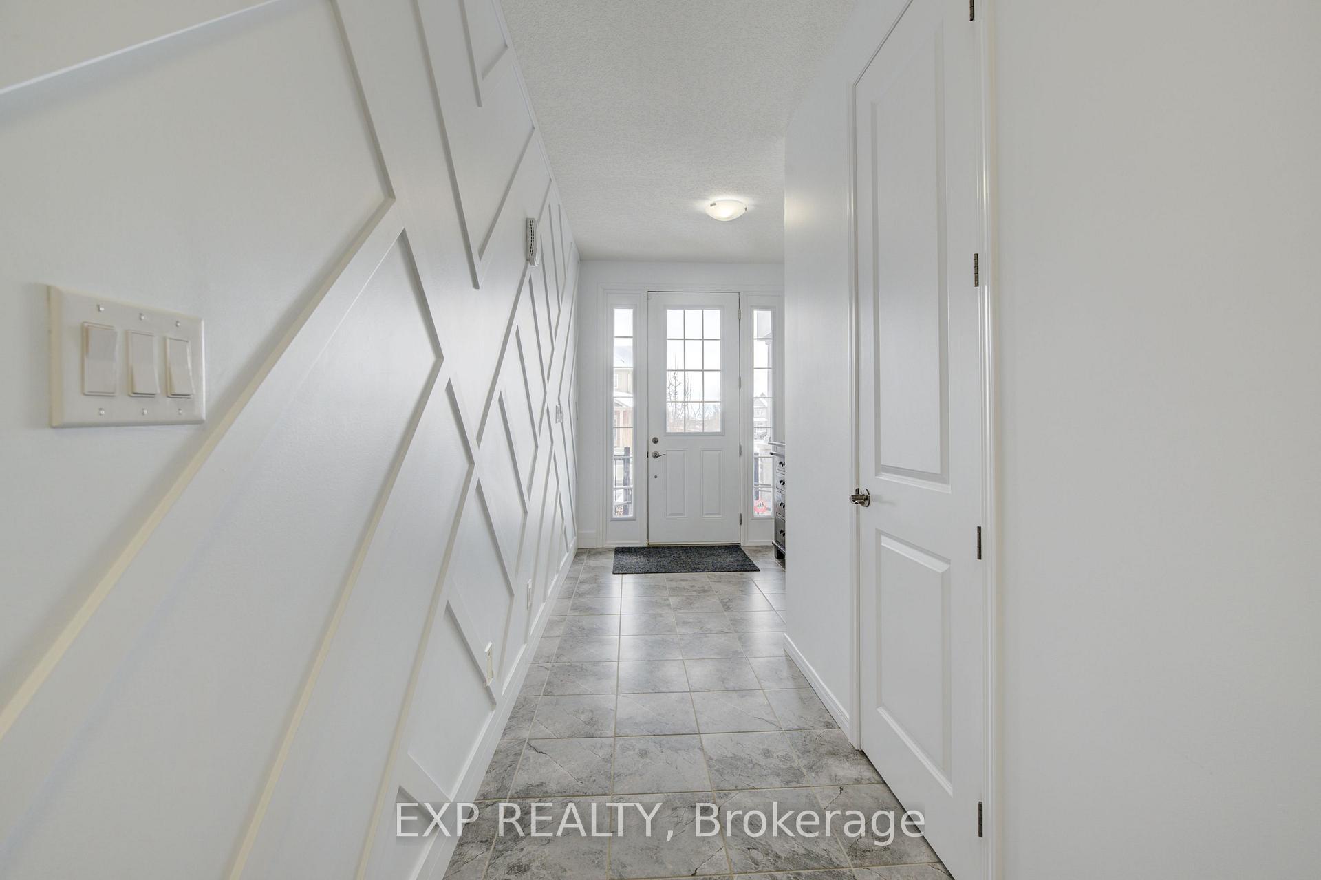 Photo 5 of 236 Tall Grass Crescent, Kitchener — HOMEH