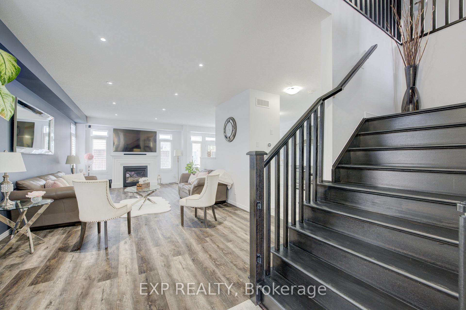 Photo 7 of 236 Tall Grass Crescent, Kitchener — HOMEH