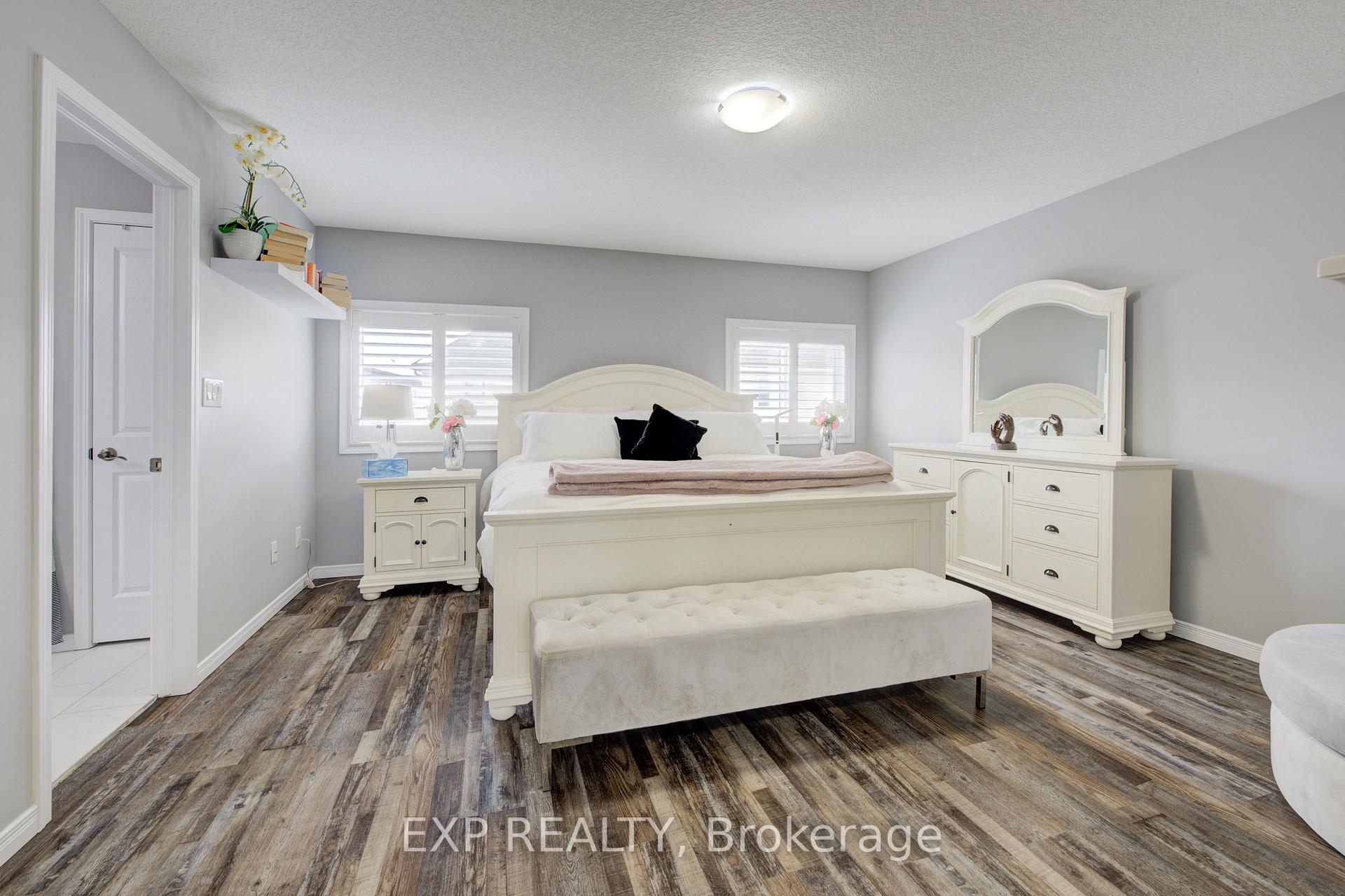 Photo 31 of 236 Tall Grass Crescent, Kitchener — HOMEH